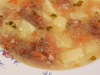 Чесночный суп с пшеном и грибами