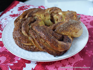Эстонский венок с корицей и маком
