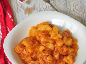 Рагу с картофелем и сосисками