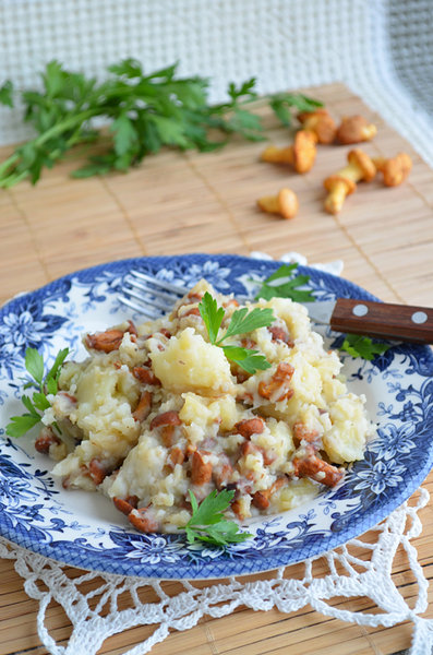 Сетуская картофельно-ячменная каша с лисичками фото к рецепту 3