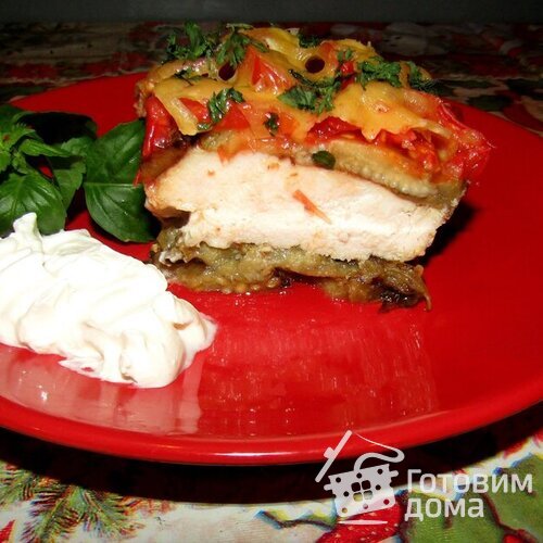 Куриная запеканка с баклажанами и помидорами