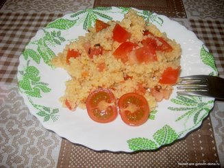 Салат с кускусом и овощами