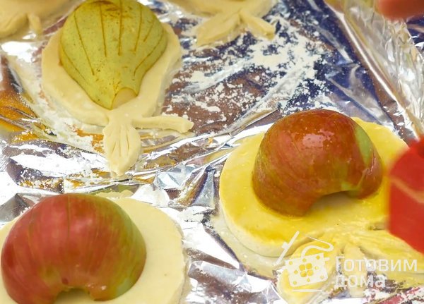 Слойки с яблоками и грушами фото к рецепту 4