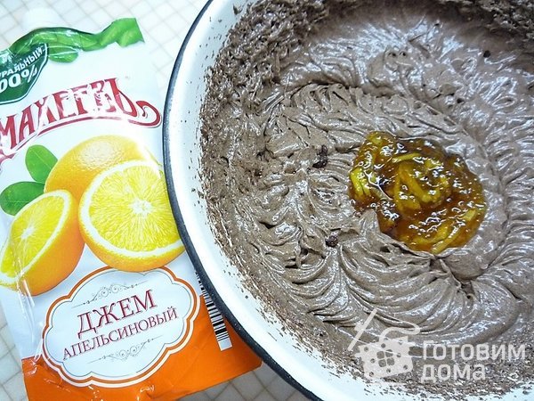 Черемуховые капкейки с апельсиновым джемом и ванильным кремом фото к рецепту 6