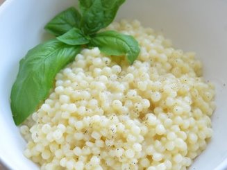 Spaghetti cacio e pepe - Спагетти с сыром и чёрным перцем