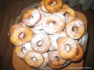 Воздушные пончики (на сгущеном молоке)