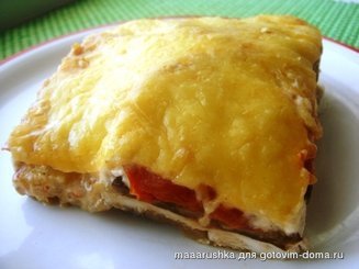 Куриная грудка, запеченная с баклажанами и помидорами