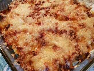Картофель с фаршем запеченные под сыром