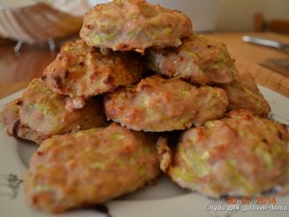 Кабачковые котлеты с фаршем в духовке