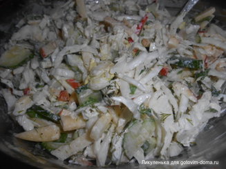 Салат с огурцом, капустой и яблоками по-татарски