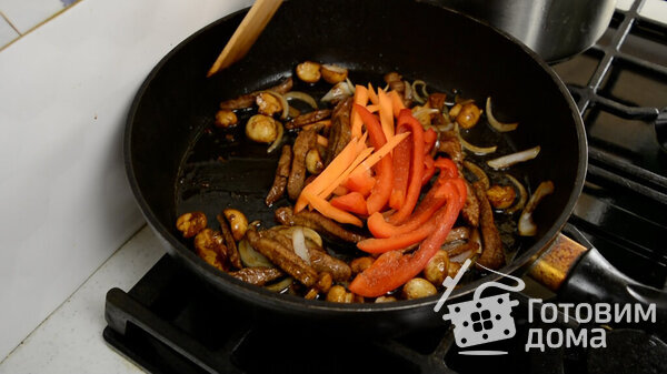Домашняя лапша с мясом и овощами фото к рецепту 2