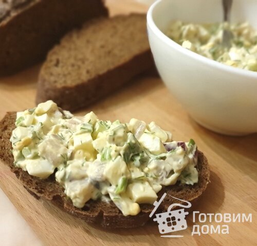 Gubbröra (губбрёра) или искушение старика. Шведский салат с сельдью и яйцом.