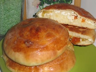 Лепешки с брынзой и перцем
