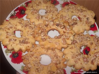 Песочное кольцо с арахисом