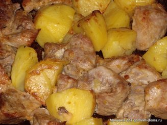 Мясо и картошка, запеченные по-домашнему