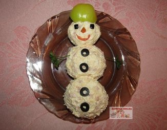 Новогодний салат «Снеговик»