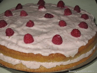Торт-суфле с клубникой
