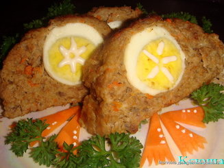Рулет из фарша с яйцом