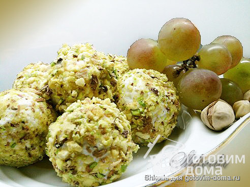 Сырные шарики с виноградом фото к рецепту 1