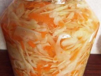Капуста хрустящая квашеная