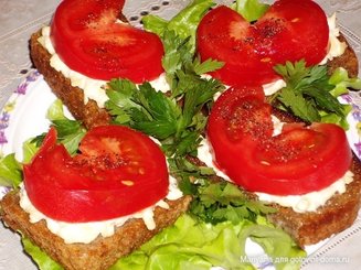 Потапцы с помидорами