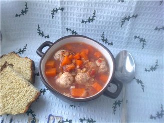 Чечевичный суп с тыквой и фрикадельками