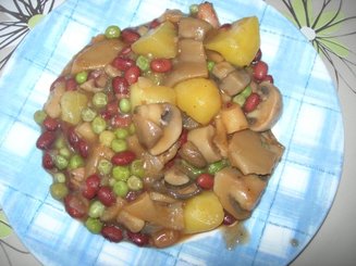 Мясное рагу, которое готовится само по себе