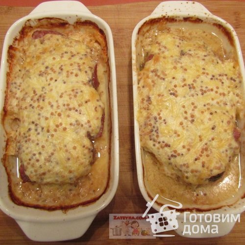 Отбивные из свинины в духовке, в сметанной заливке с горчицей и сыром