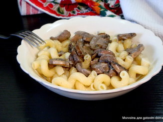 Фарфалле с шампиньонами