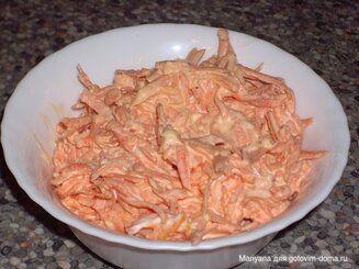 Салат из моркови с чесноком