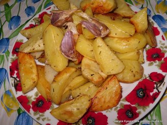 Картофель, запеченный с тимьяном