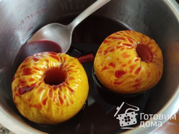 Яблоки в красном вине по-болгарски фото к рецепту 4