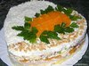 Слоёный салат с курицей, апельсинами и плавленым сыром