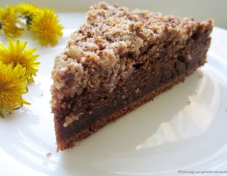 Шоколадный пирог со штрейзелем