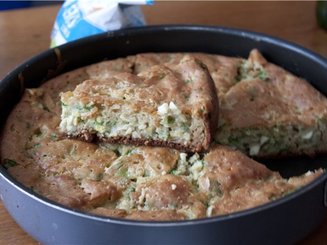 Пирог с яйцом и зеленым луком