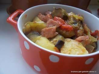 Картофельное рагу с баклажанами и перцем