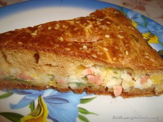 Заливной пирог с колбасой и сыром