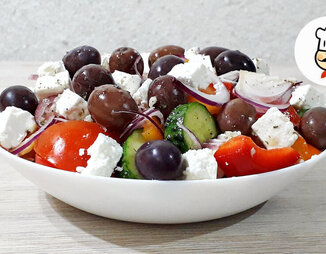 Греческий салат с правильной заправкой