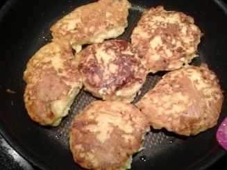 Сырники из творога с яблоками