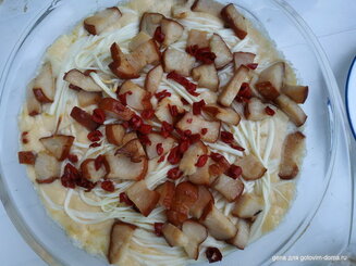 Queso flameado – Горячий сыр с колбасками и перцем