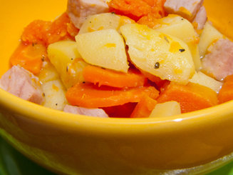 Рагу с тыквой, картофелем и копчёной грудинкой