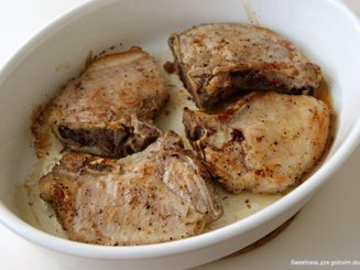 Стейк из свиной корейки в пряном маринаде