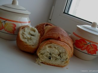 Ароматный хлеб с чесночным маслом