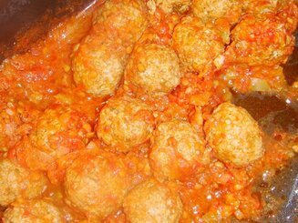 Мясные тефтели в ароматном соусе