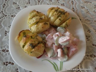 Картофель "гармошка", запеченный в духовке