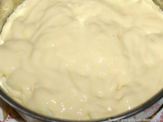 Пирог с заварным кремом и яблоками