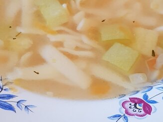 Кабачковый суп с домашней лапшой