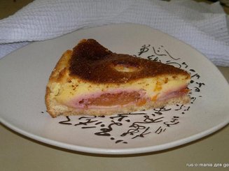 Чизкейк со сливой