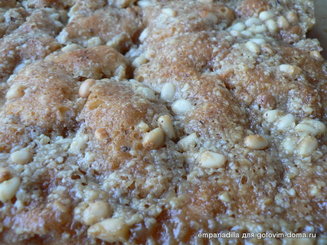 Яблочный пирог с ореховой корочкой