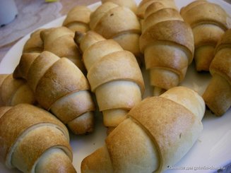 Картофельные рогалики с сырной начинкой